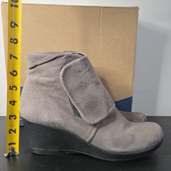 Dansko Women's Charcoal Wedge Ankle Boots - Picture 10 of 10